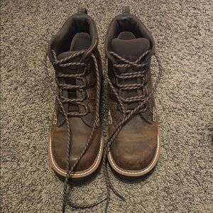 Women’s Ariat work boots